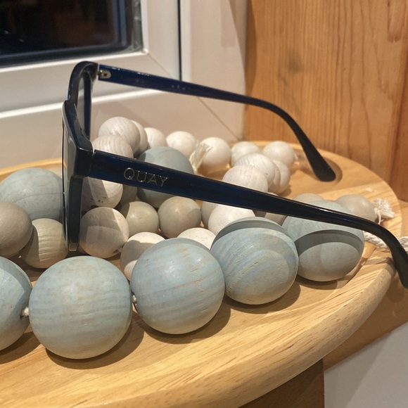 Quay Sunnies - Picture 5 of 12